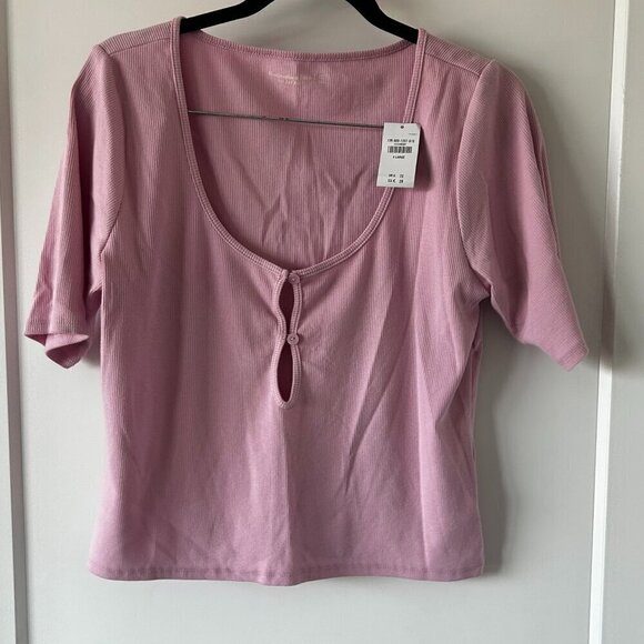 Abercrombie & Fitch Soft AF Collection Cropped T-Shirt - Picture 1 of 9